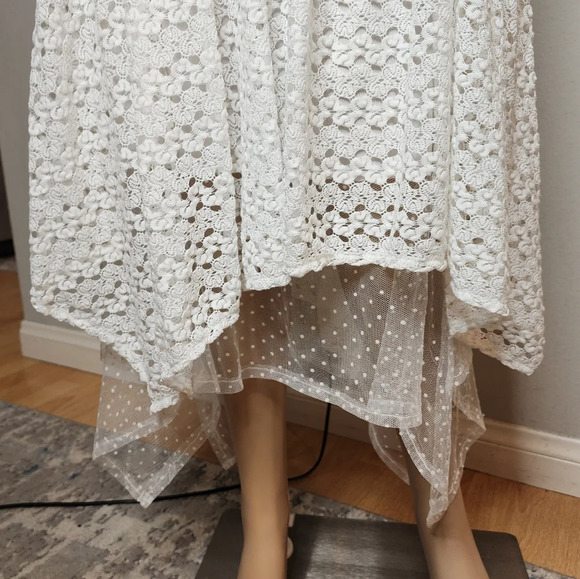 Retro Threads Crochet lace mesh tiered Hankerchief Hem white pullon skirt XXL - Picture 9 of 17